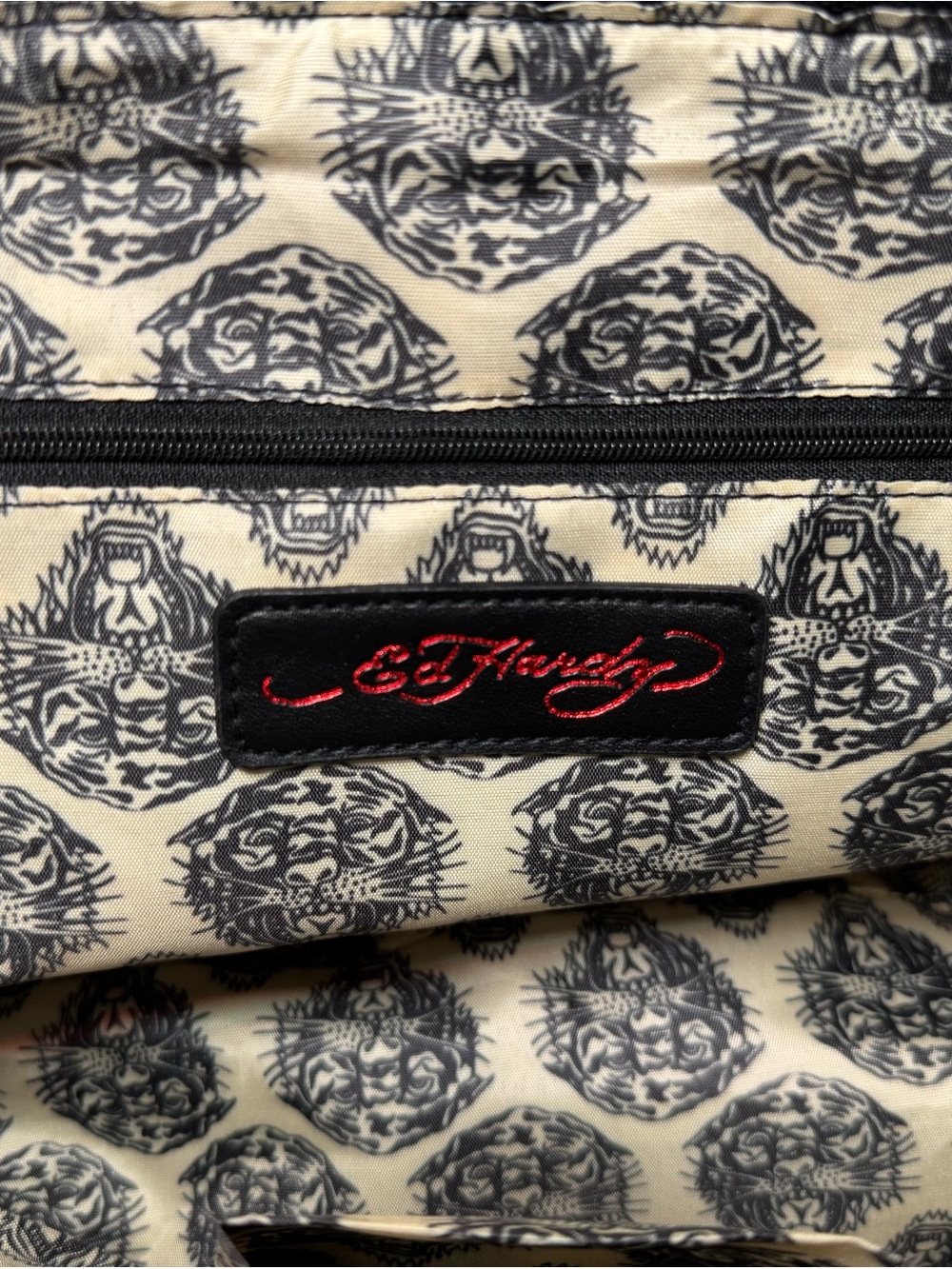 Ed Hardy Black Duffel with Horse Graphics - Picture 7 of 12